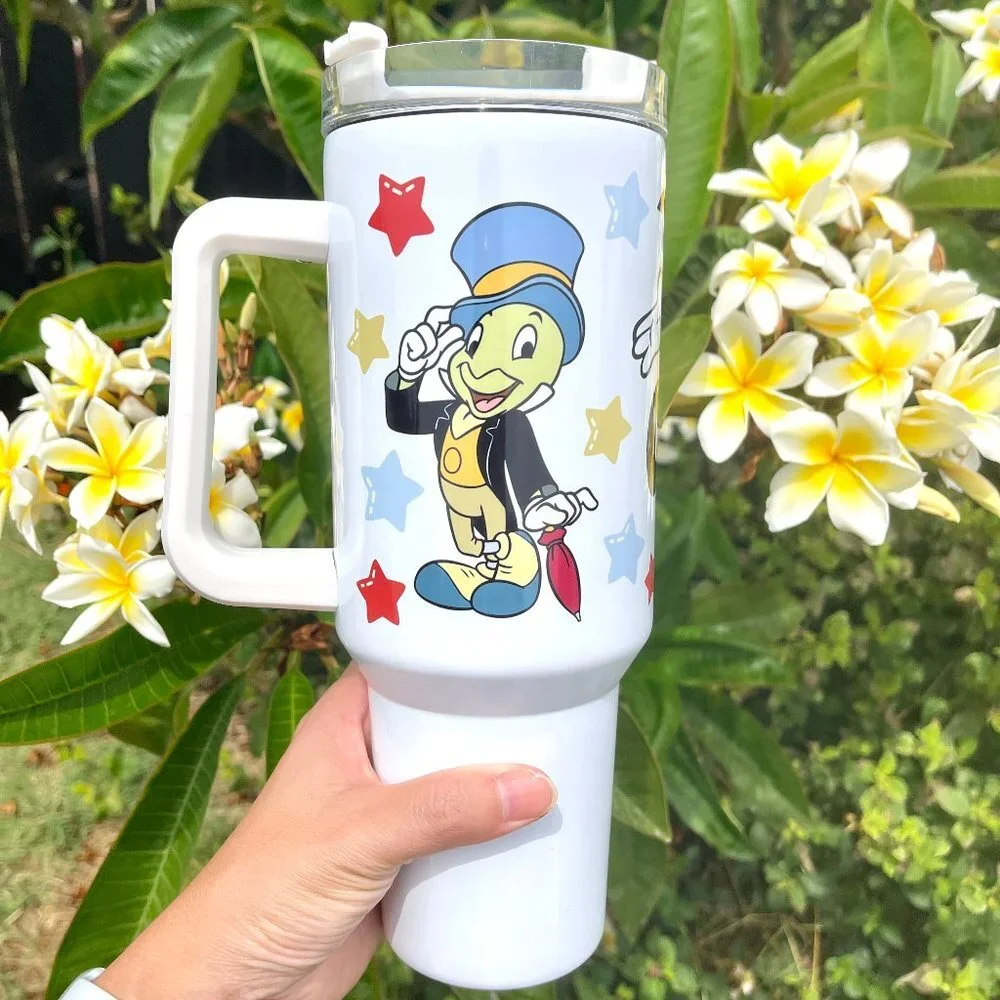 Disney Pinocchio 40 oz Tumbler/Water bottle/Mug with hand carry handle. Large c